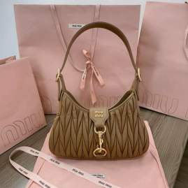 Picture of Miu Miu Handbags _SKUfw192061361fw
